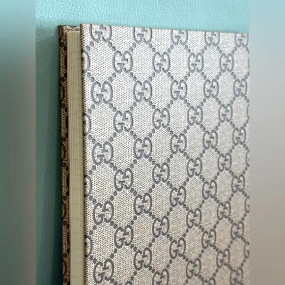 GUCCI Notebook - Picture 3 of 4